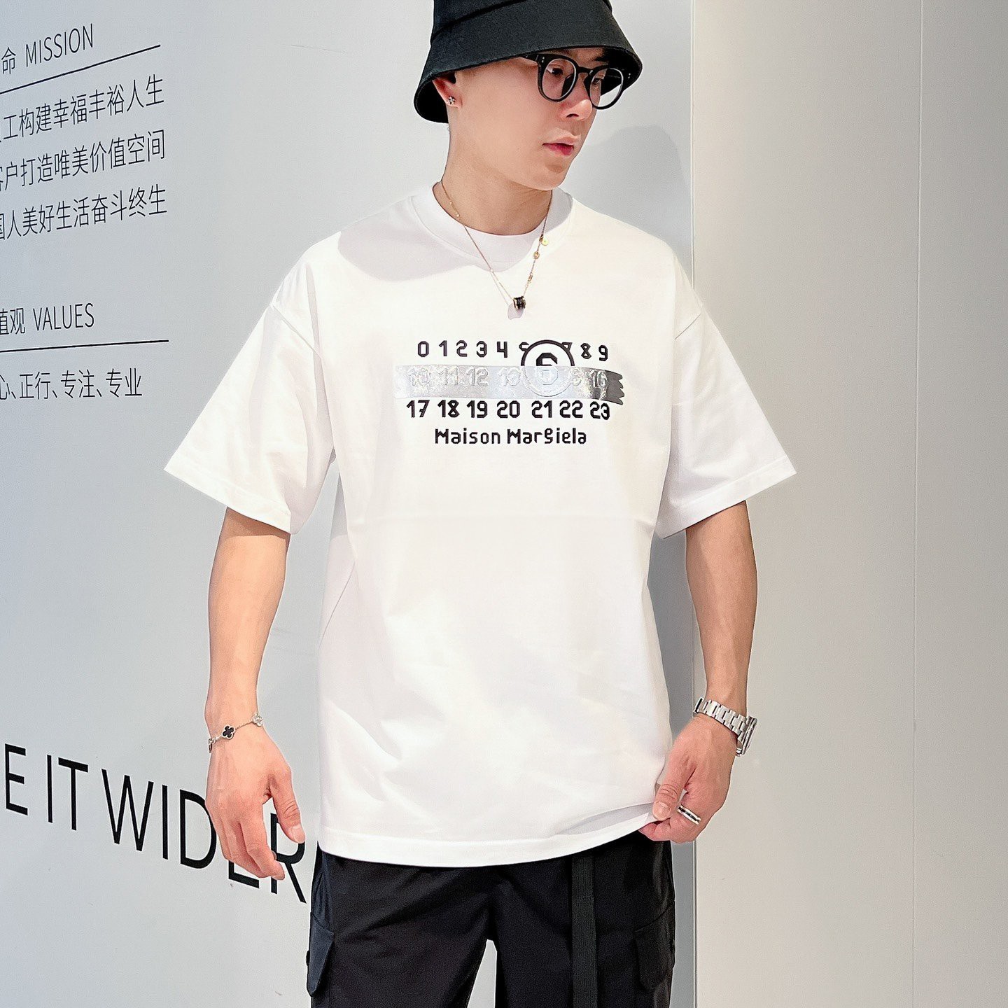 超入手困難♪メゾンマルジェラ MM6 半袖 tシャツ 偽物 ホワイト Max34517